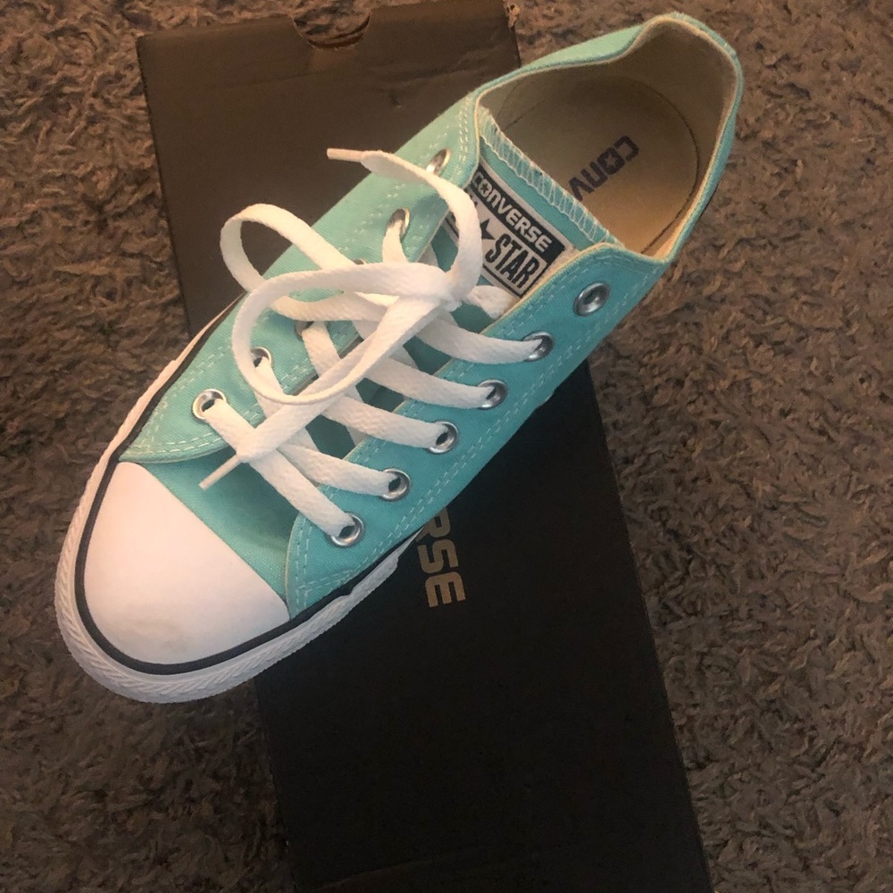 Converse Womens Chuck Taylor All Star low top Aqua size 8